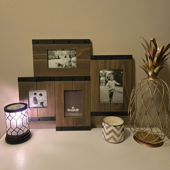 Farmhouse Collage Picture Frame - Picture 1 of 3